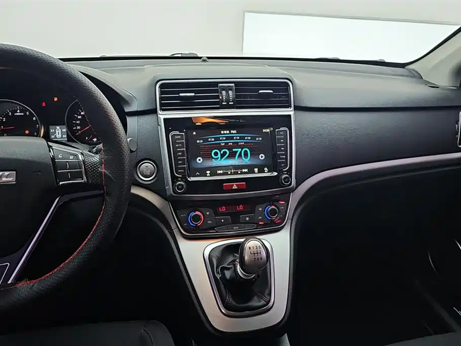 Haval M6 2019 1.5T Manual 2WD Urban Type China VI фото 13