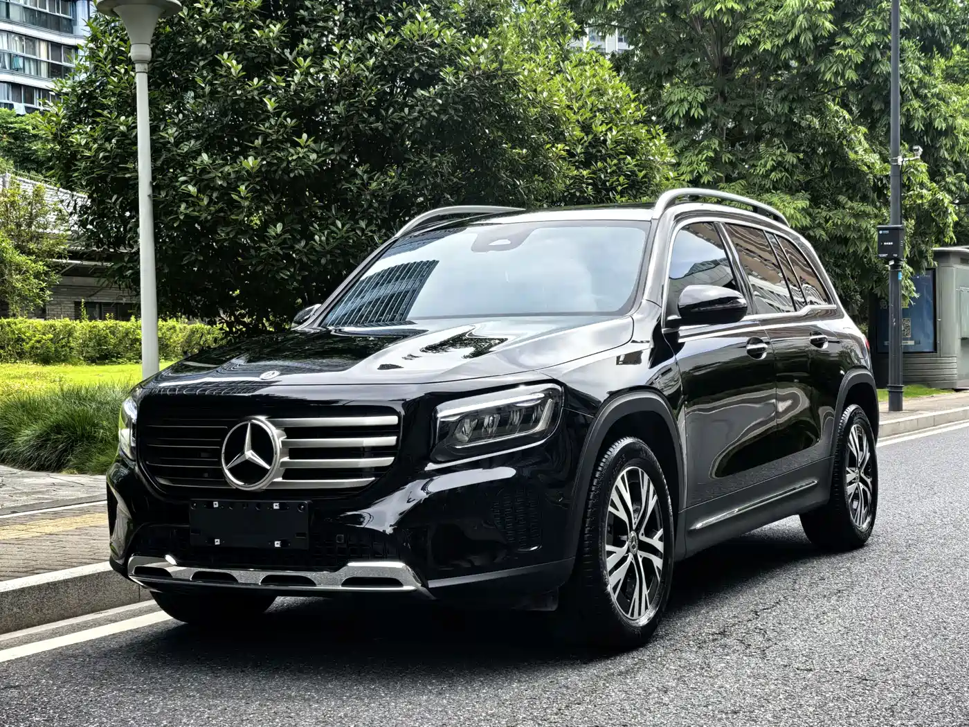 Mercedes-Benz GLB 2026 2025 GLB 220 Dynamic