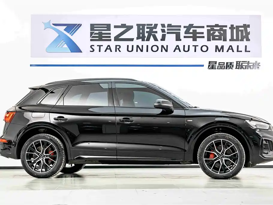 Audi Q5L 2024 Model 45 TFSI Luxury Dynamic фото 5