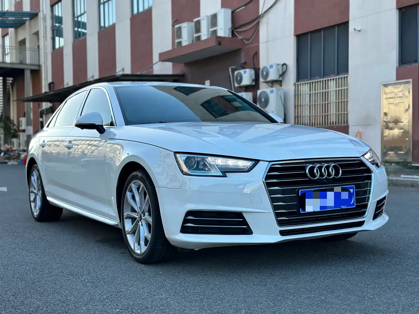 Audi A4L 2018 30th Anniversary 40 TFSI Fashion фото 13