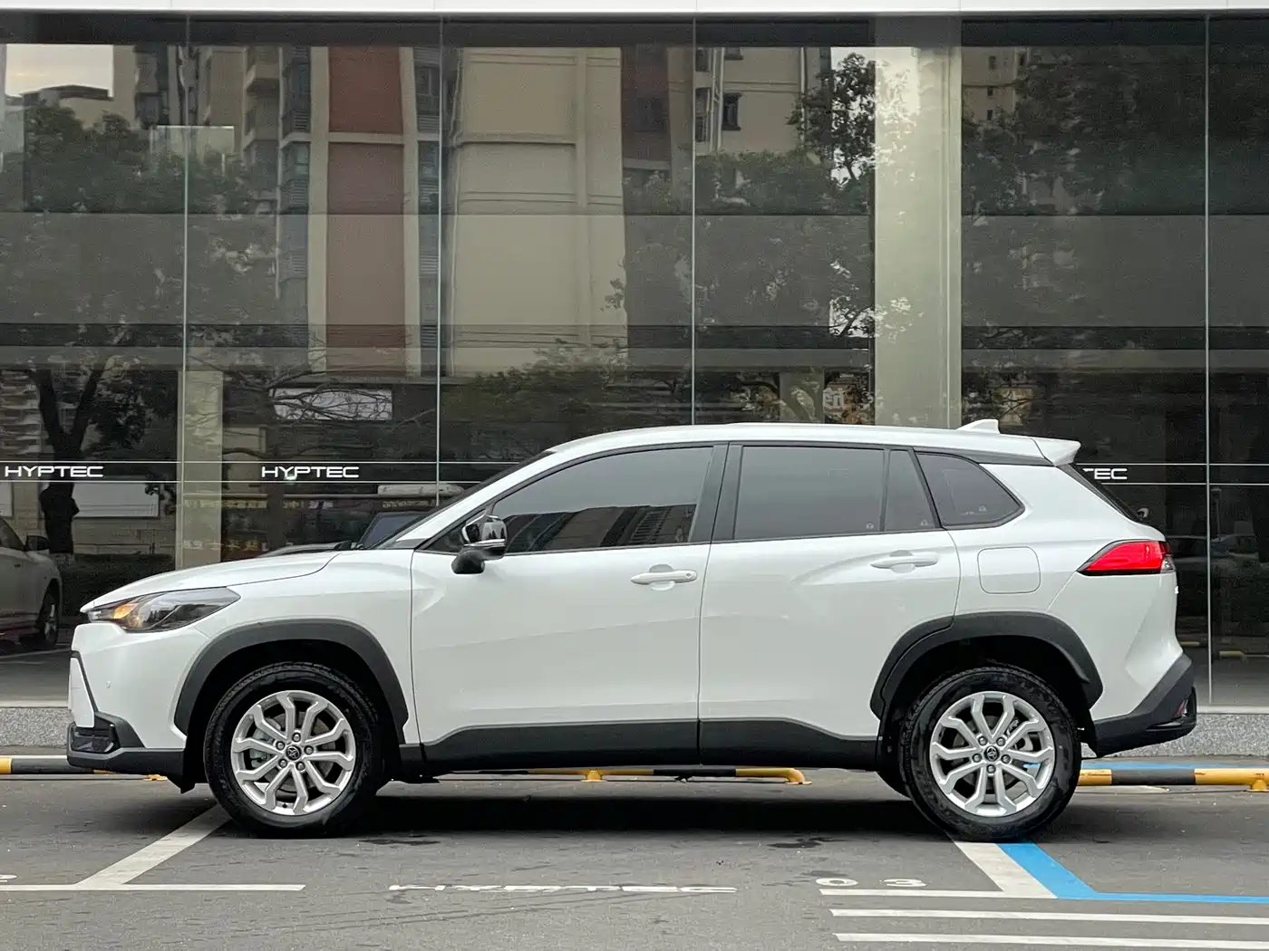 TOYOTA FENGLANDA