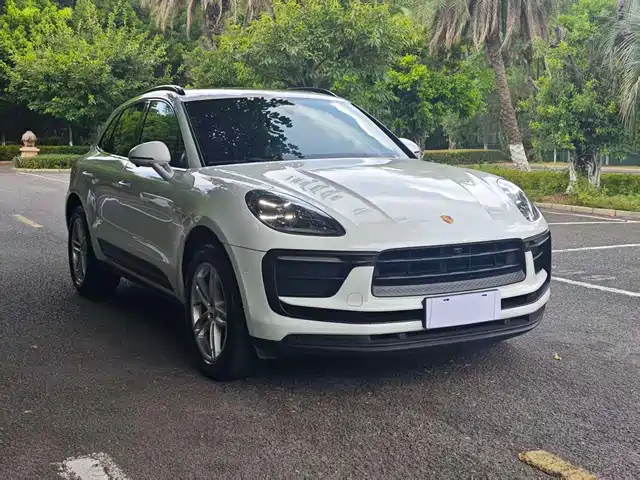 Porsche Macan 2023