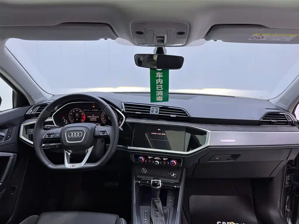 Audi Q3 Sportback 2023 40 TFSI Fashion фото 20