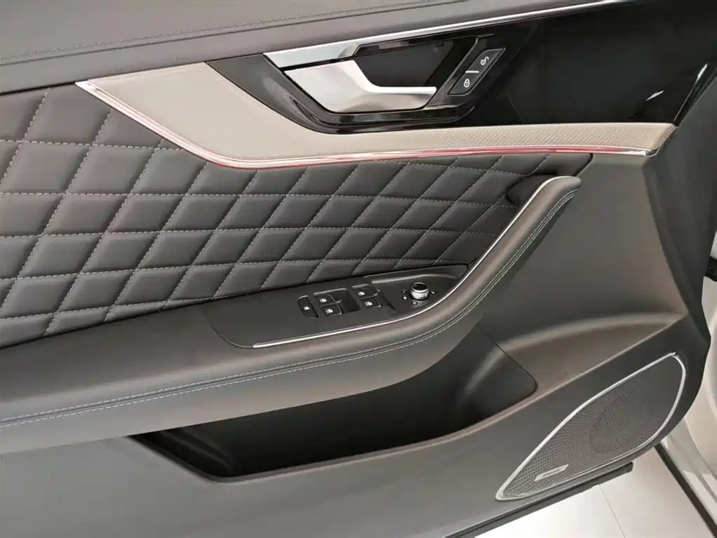 Hongqi HS5 2019 2.0T Smart Connect Enjoy Edition фото 18
