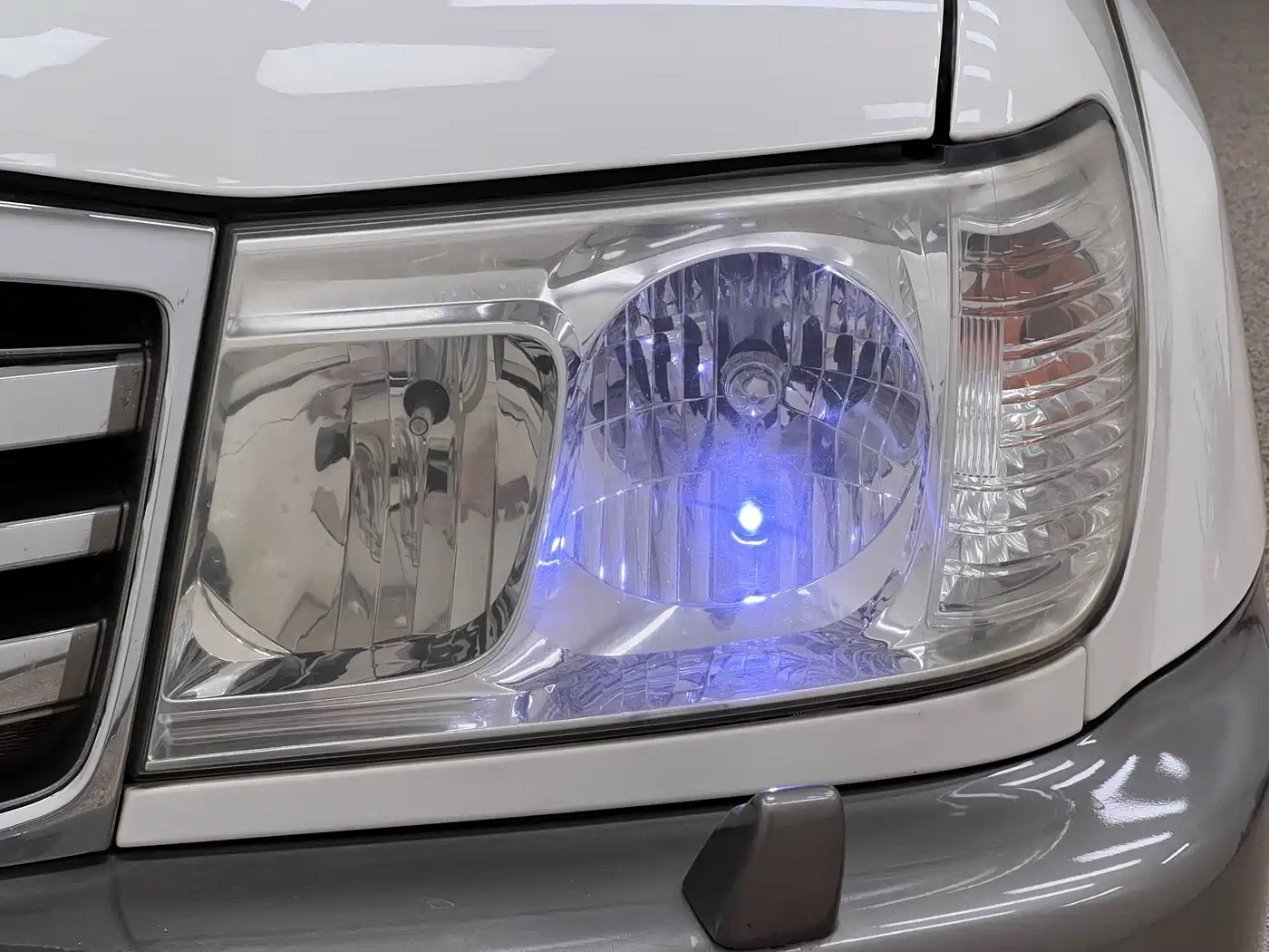 Toyota Land Cruiser 2005 Model 4.7L Automatic VX-R Luxury DVD Edition фото 31