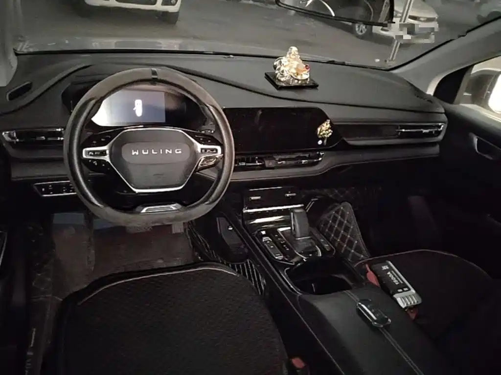 Wuling Motors Wuling Victory 2021 2020 1.5T CVT Flagship
