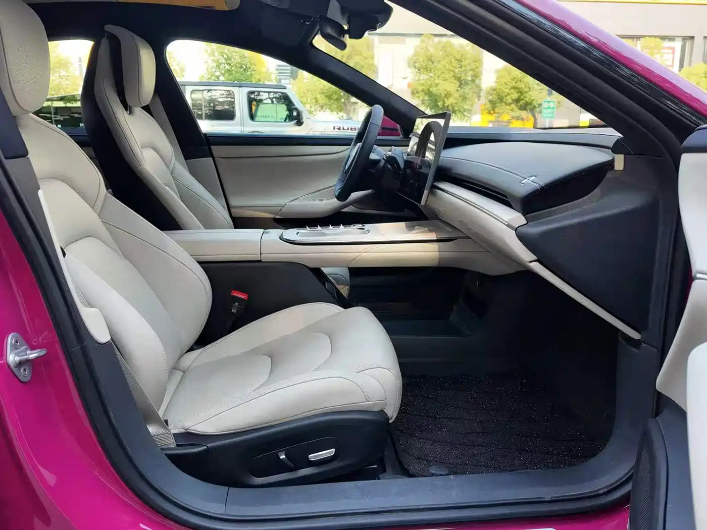 Xiaomi Auto Xiaomi SU7 2024 AWD Extended Range Advanced Smart Driving Max Edition фото 15