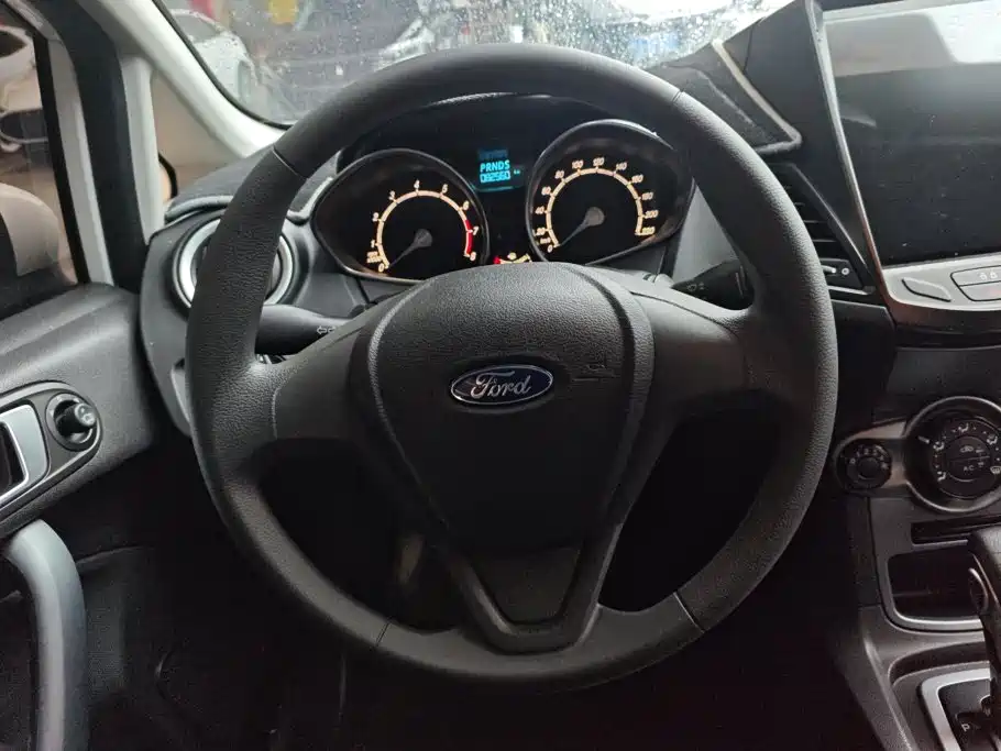 Ford Fiesta 2015 2013 Hatchback 1.5L Automatic Fashion