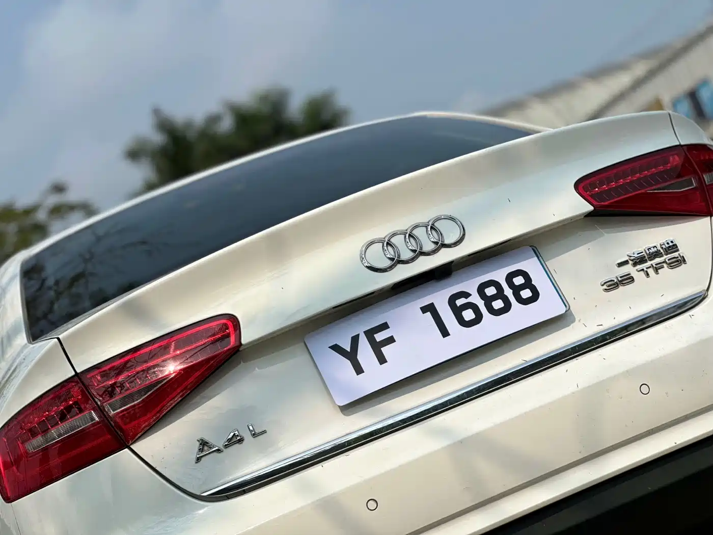 Audi A4L 2013 35 TFSI Automatic Standard фото 12