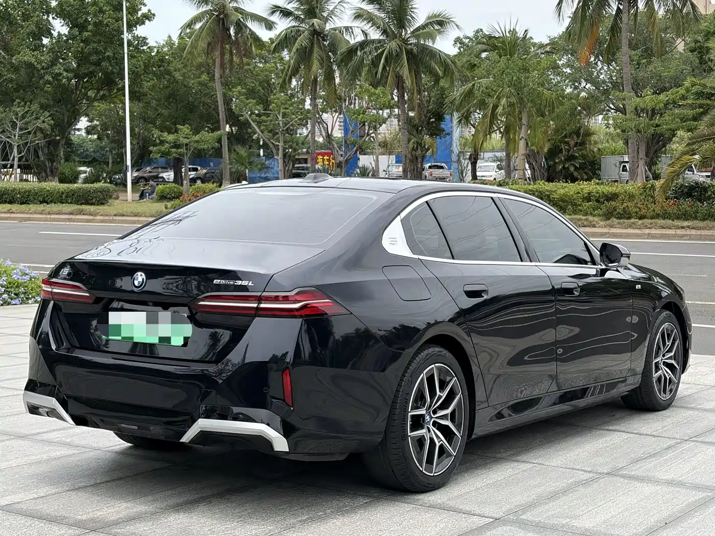 BMW i5 2025 2024 eDrive 35L M Sport Package