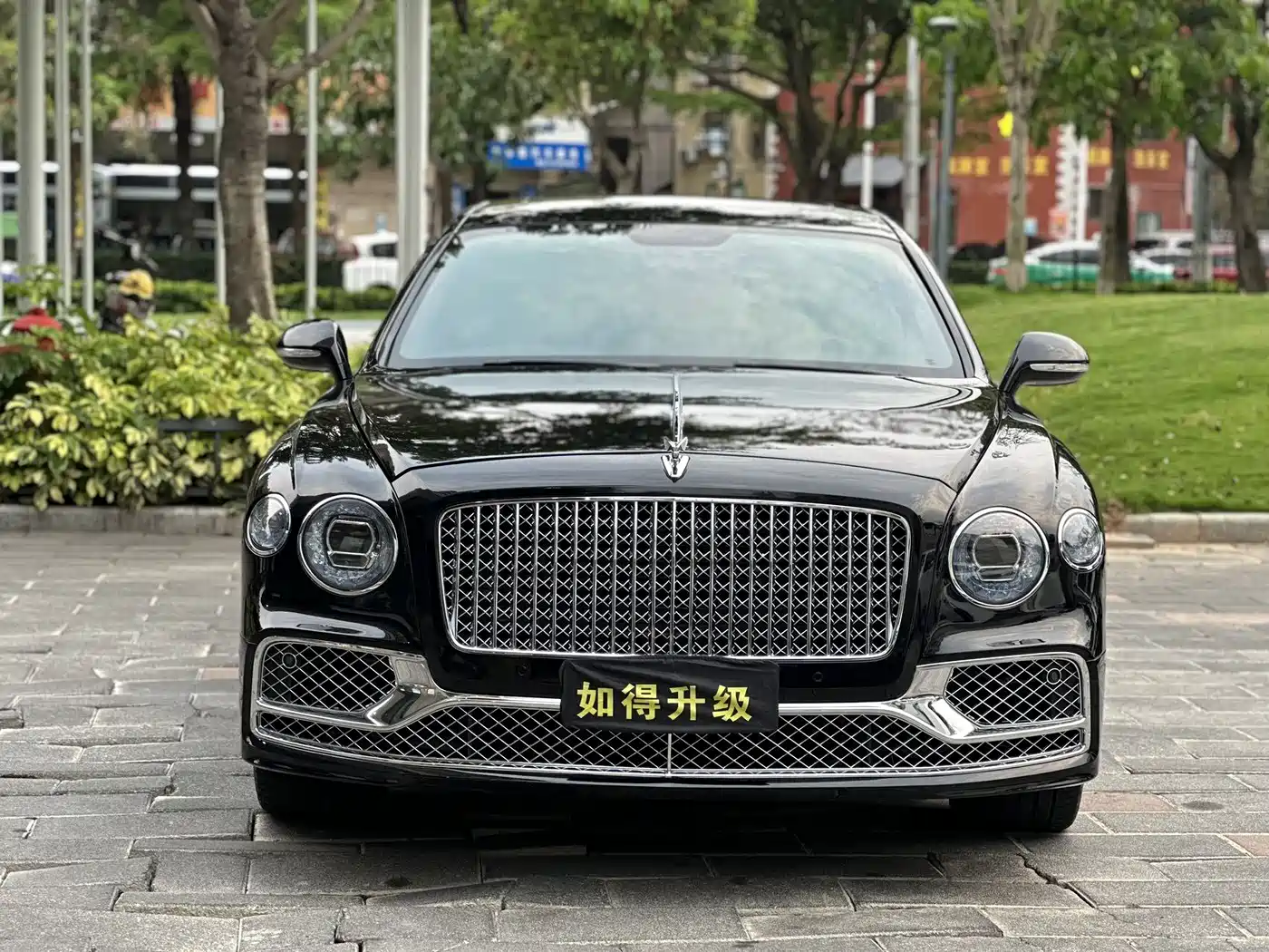 Bentley Flying Spur 2010 6.0T 5-seater Version фото 2
