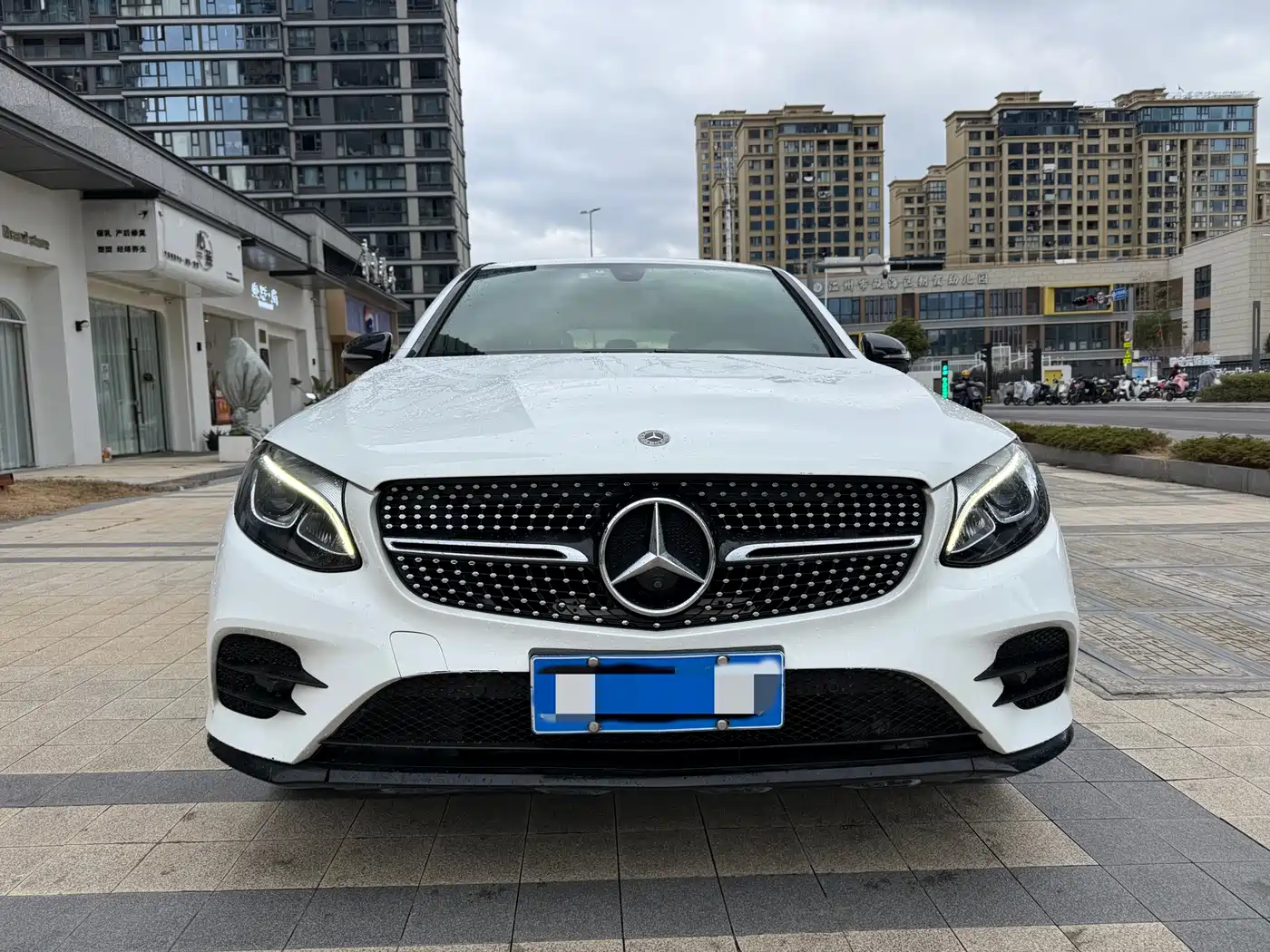 Mercedes-Benz GLC Coupe 2018 GLC 200 4MATIC Coupe SUV фото 2