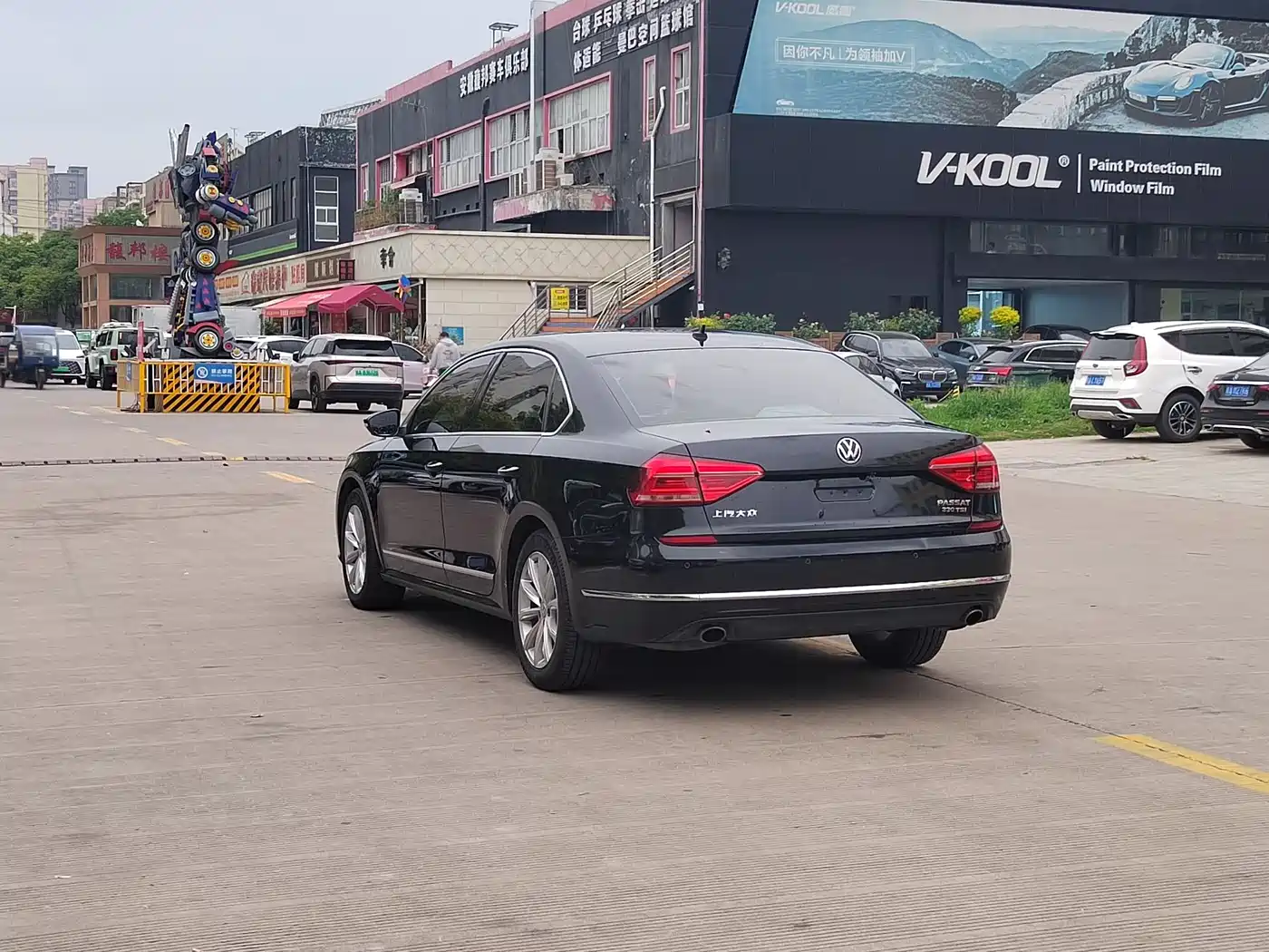 Volkswagen Passat 2017 330TSI DSG Prestige фото 9