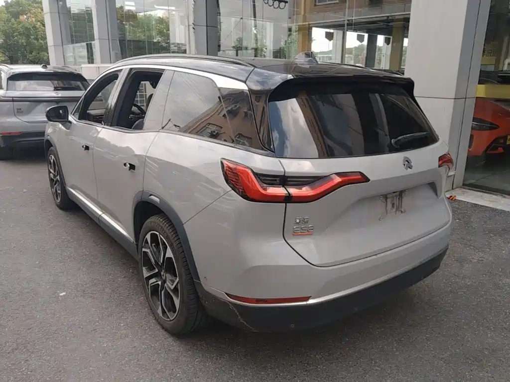 Фото 5 - NIO ES8