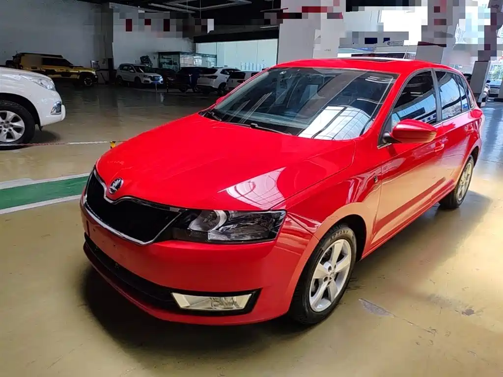Škoda Skoda Rapid Spaceback 2016 Facelift 1.6L Automatic Innovation Edition