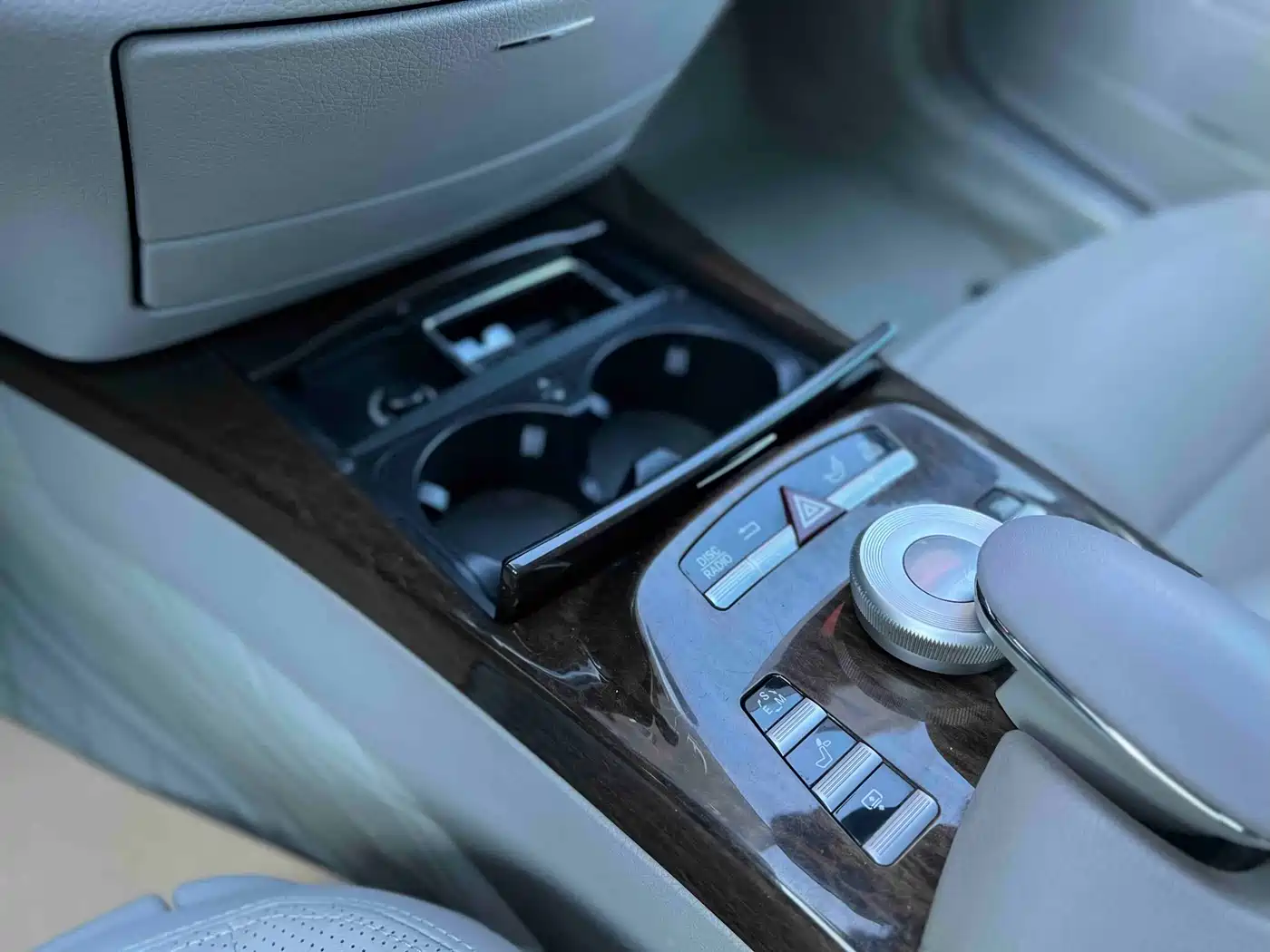 Mercedes-Benz S-Class 2012 S 300 L Luxury Grand Edition фото 18