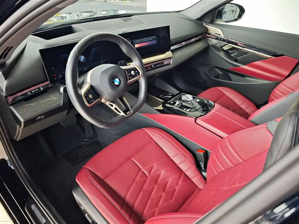 BMW 5 Series 2024 530Li Premium M Sport Package фото 6