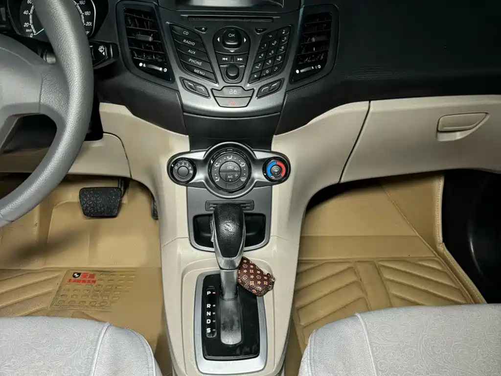 Ford Fiesta 2015 2013 Sedan 1.5L Automatic Fashion