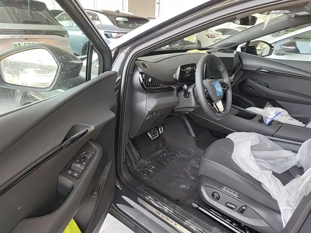 Volkswagen Unique 06 2026 2025 Pure