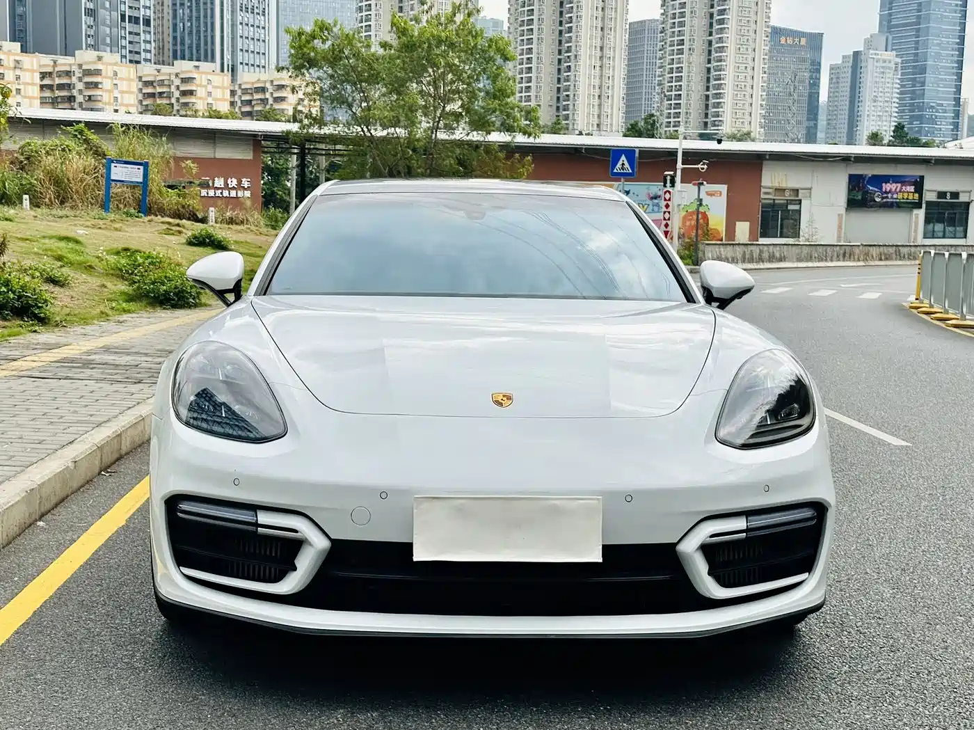 Porsche Panamera 2023 Panamera GTS 4.0T фото 2