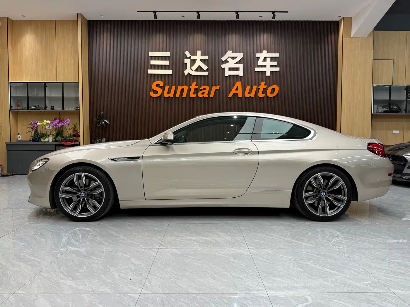 BMW 6 Series 2012 650i Coupe фото 6