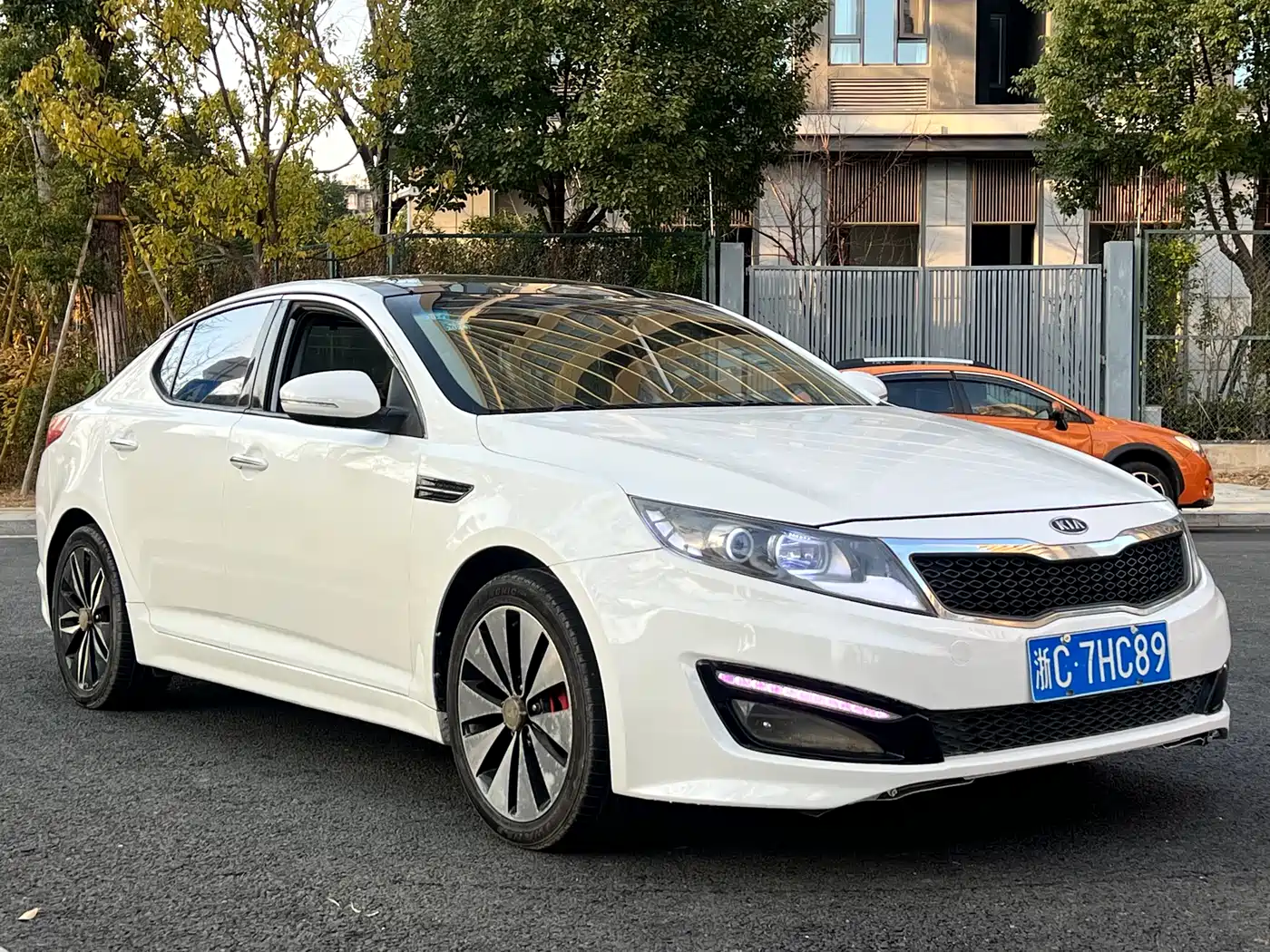 Kia K5 2012 2.0L Automatic DLX фото 3