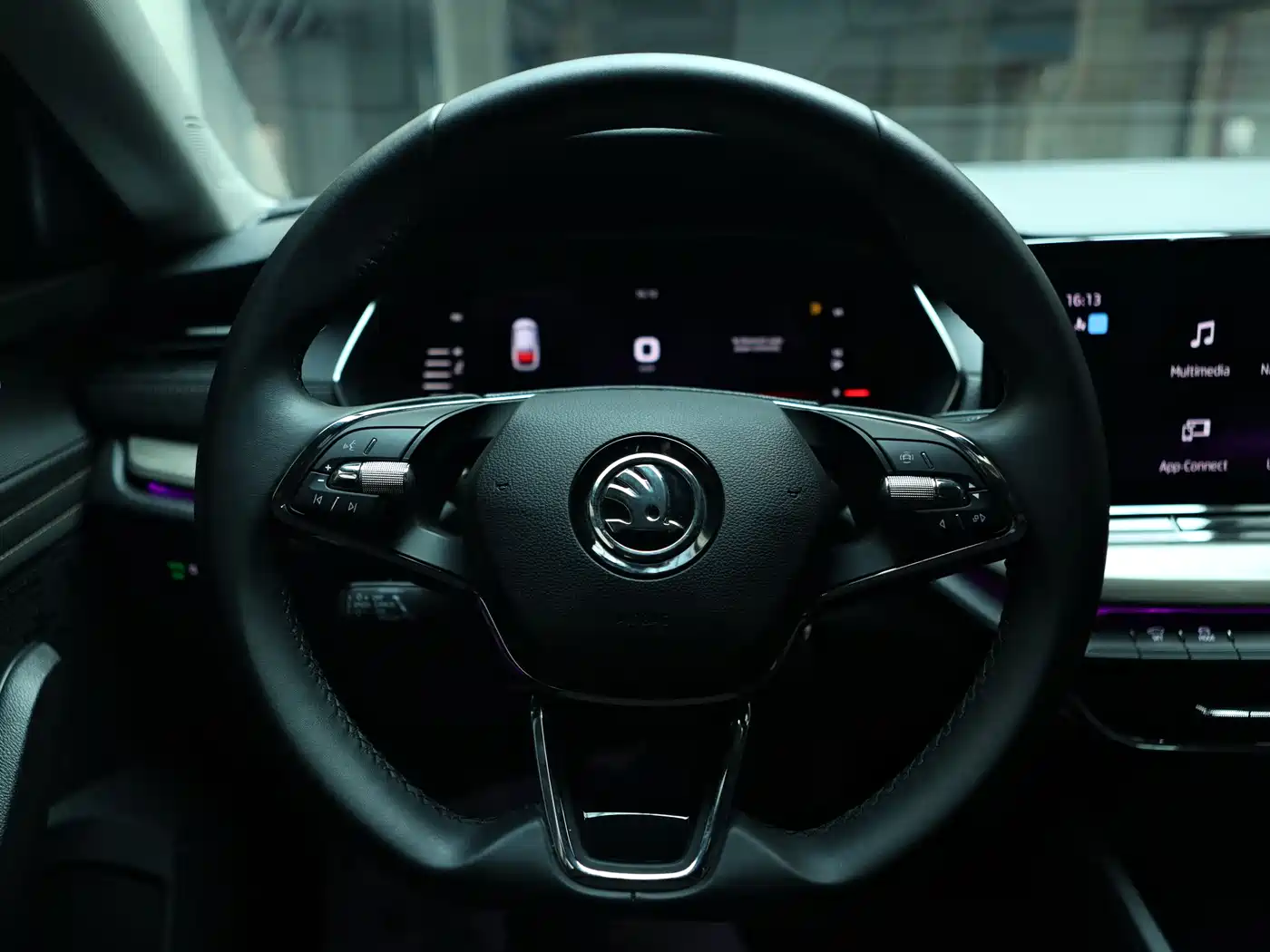 Škoda Octavia 2022 PRO TSI280 Luxury Edition фото 9