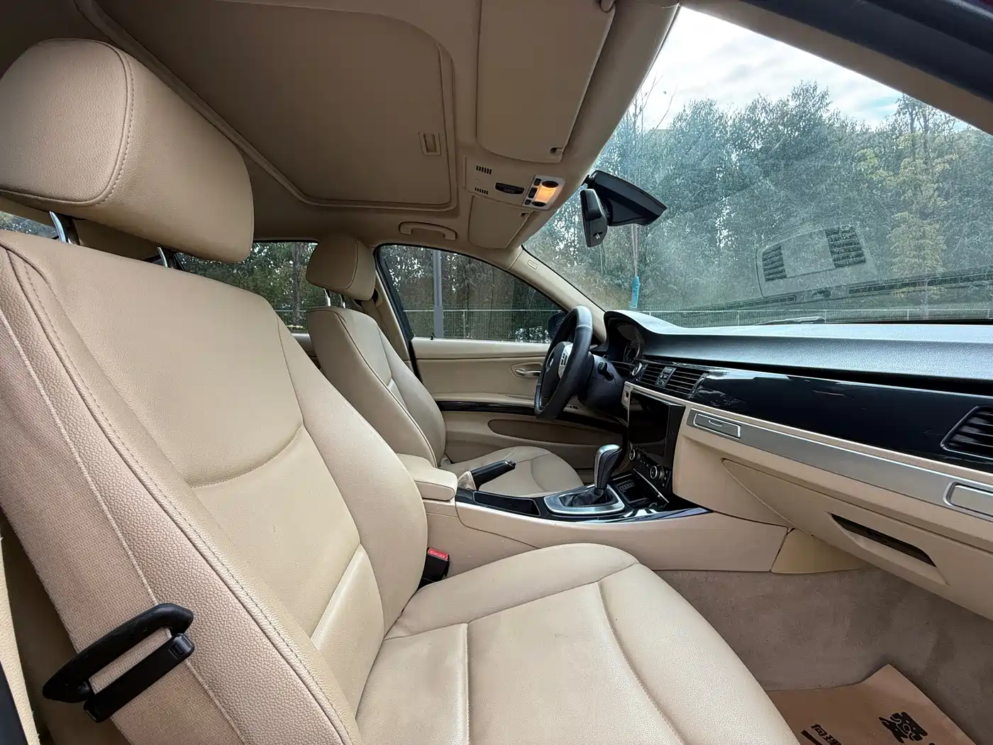BMW 3 Series (Import) 2012 318i Leading фото 18