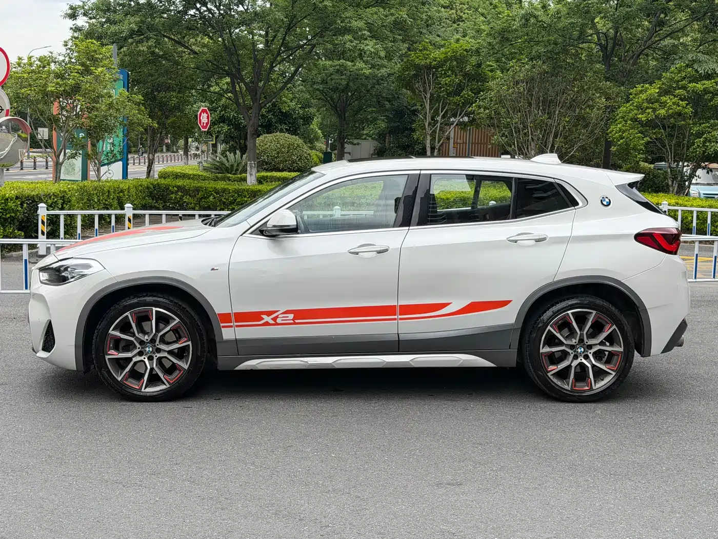 BMW X2 2022 sDrive25i Edge Edition фото 6