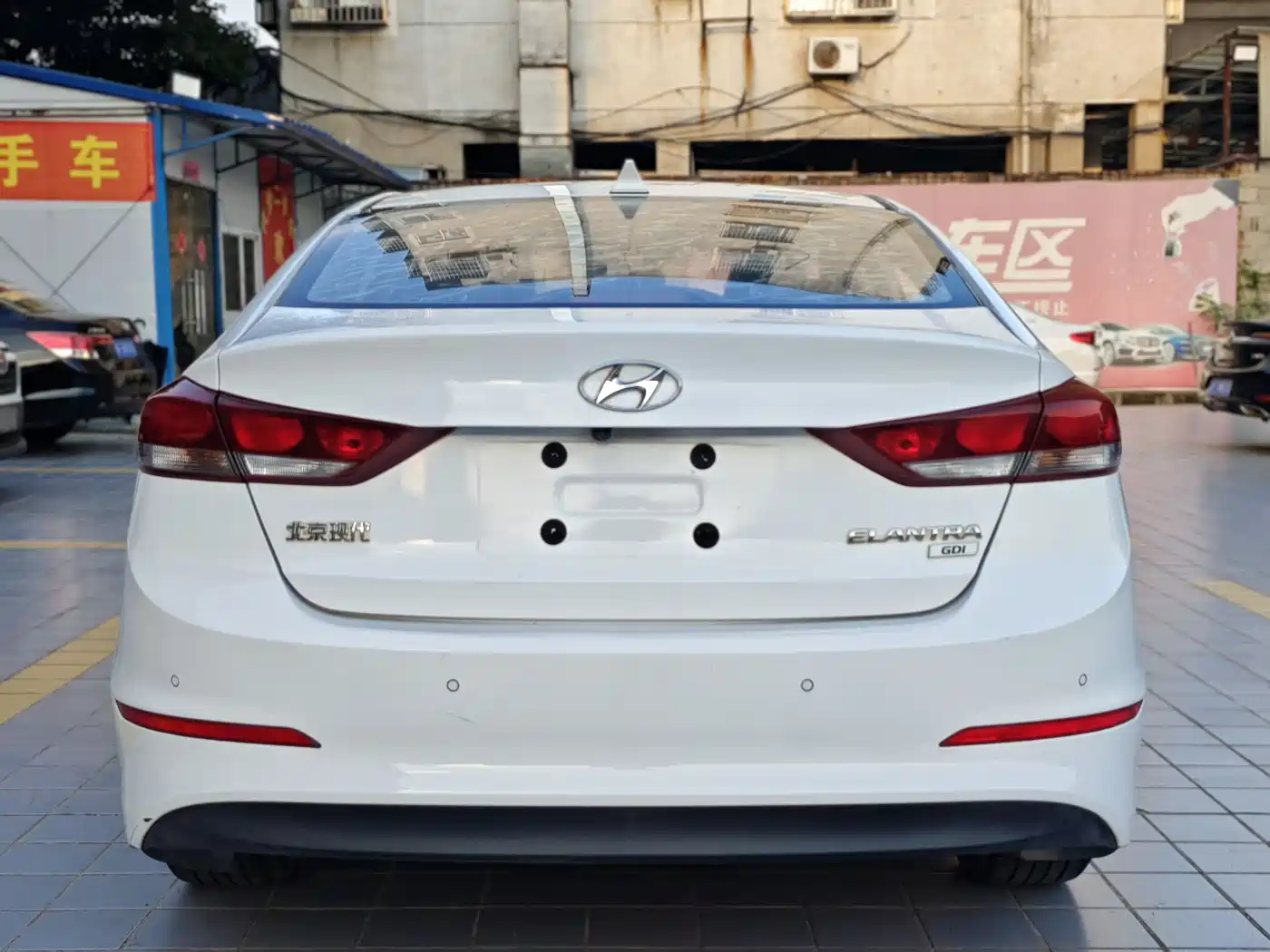 Hyundai Elantra 2016 Model 1.6L Automatic Smart Elite фото 19