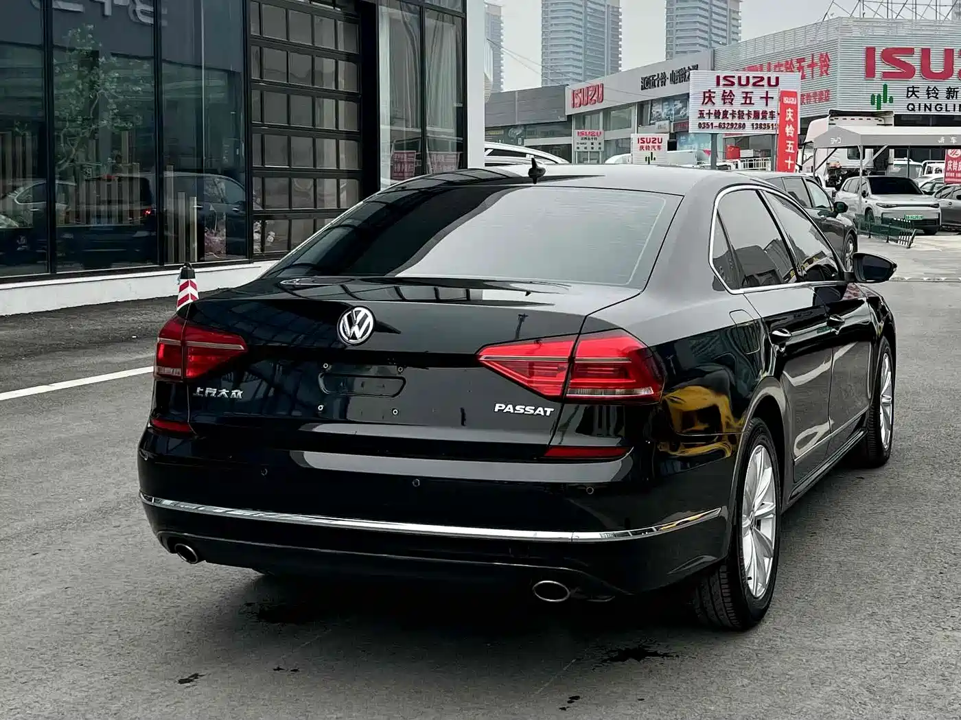 Volkswagen Passat 2017 330TSI DSG Prestige фото 4