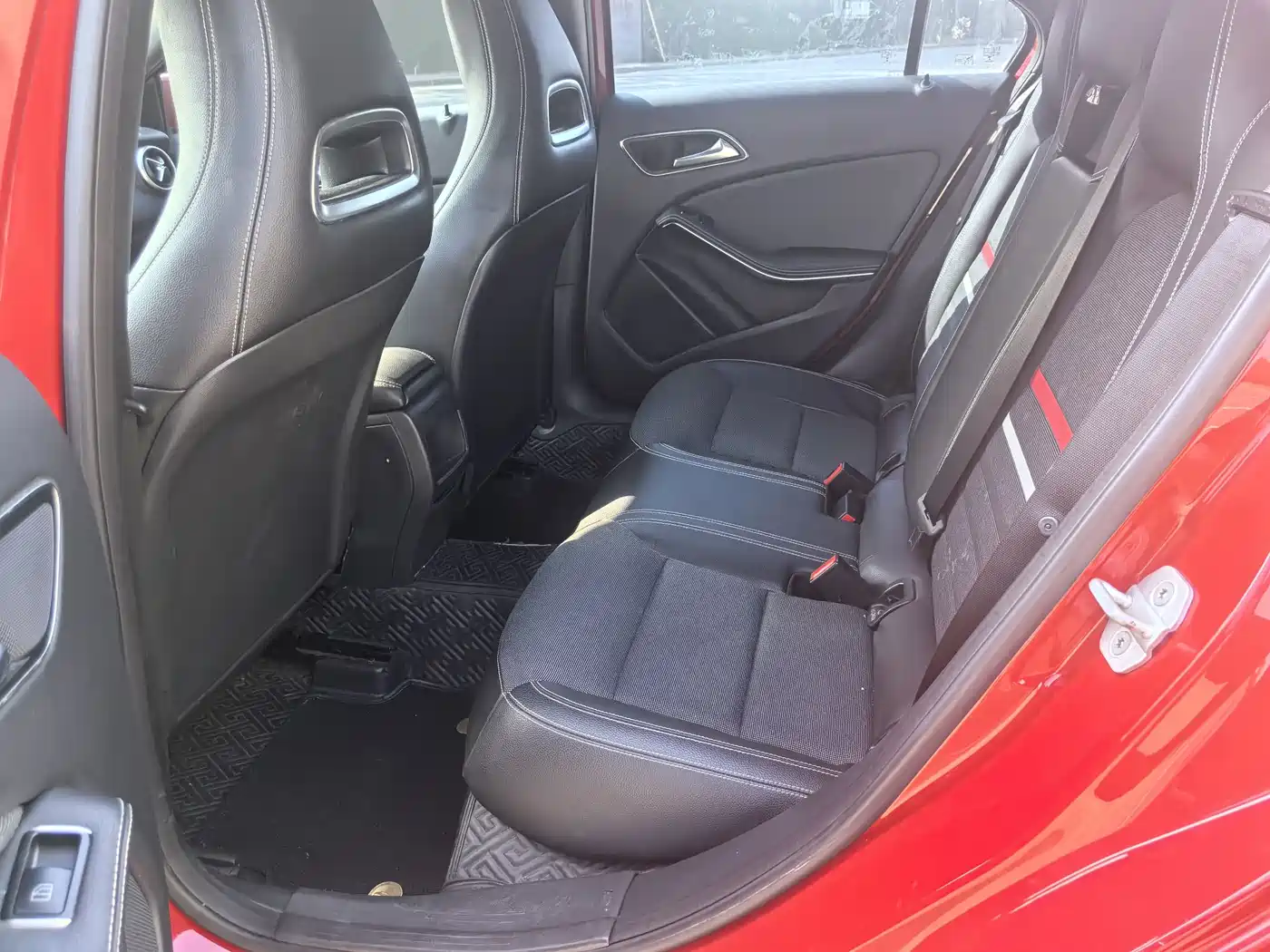 Mercedes-Benz A-Class (Import) 2015 A 180 фото 12