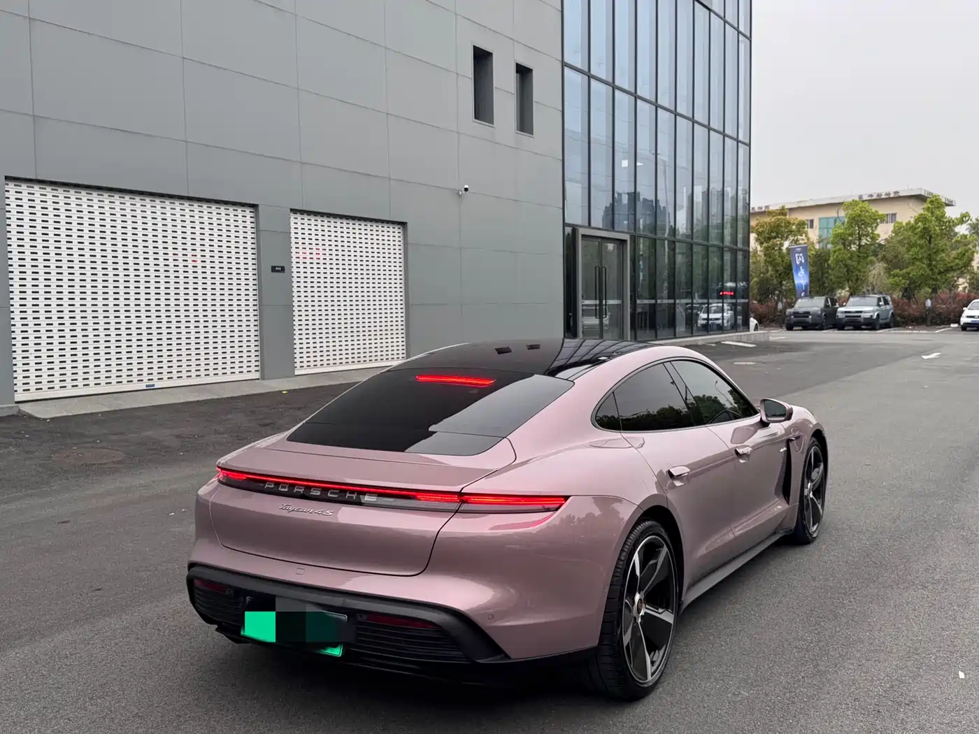 Porsche Taycan 2020 Taycan фото 21