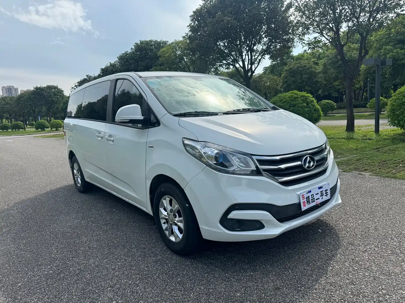 SAIC Maxus Maxus G10 2015 2014 Model Year 2.0T Manual Elite