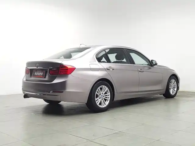 BMW 3 Series 2014 320Li Fashion — фото 2