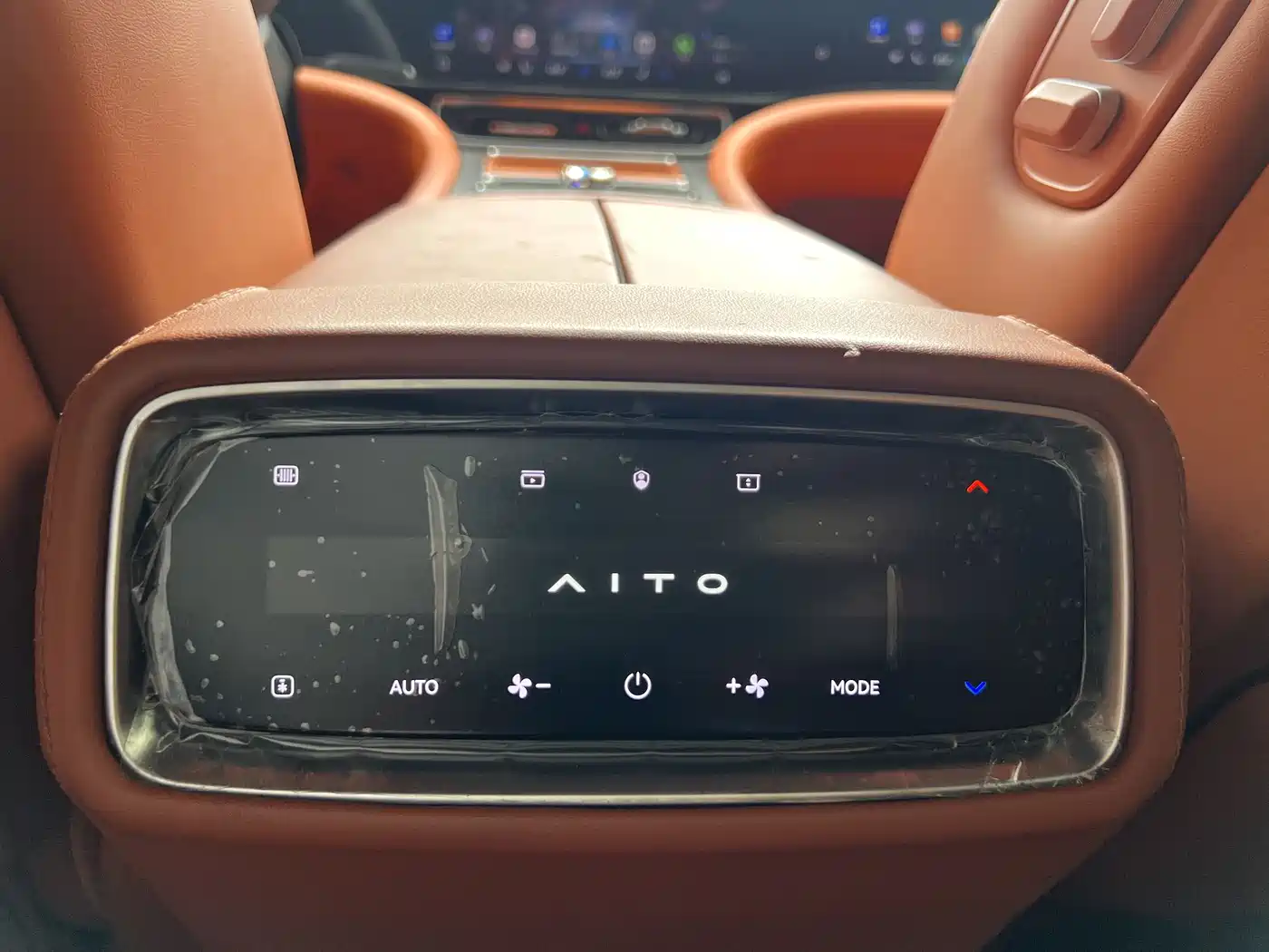 AITO Wenjie AITO M9 2024 Range Extender Ultra 52kWh 6-seater фото 12