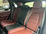 Photo 16 - Porsche Cayenne