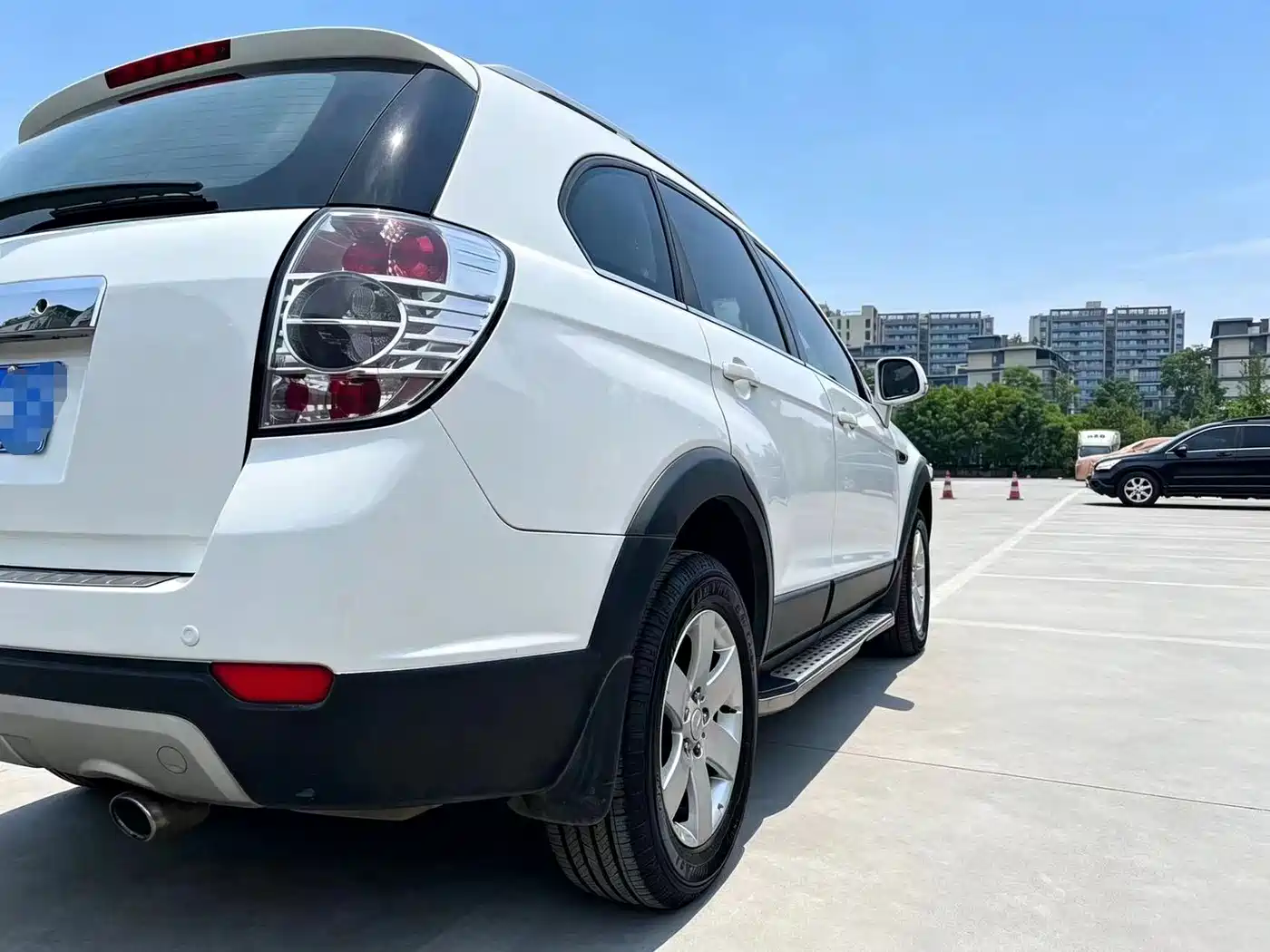 Chevrolet Captiva 2015 2.4L 2WD Urban Edition 7-seater фото 8