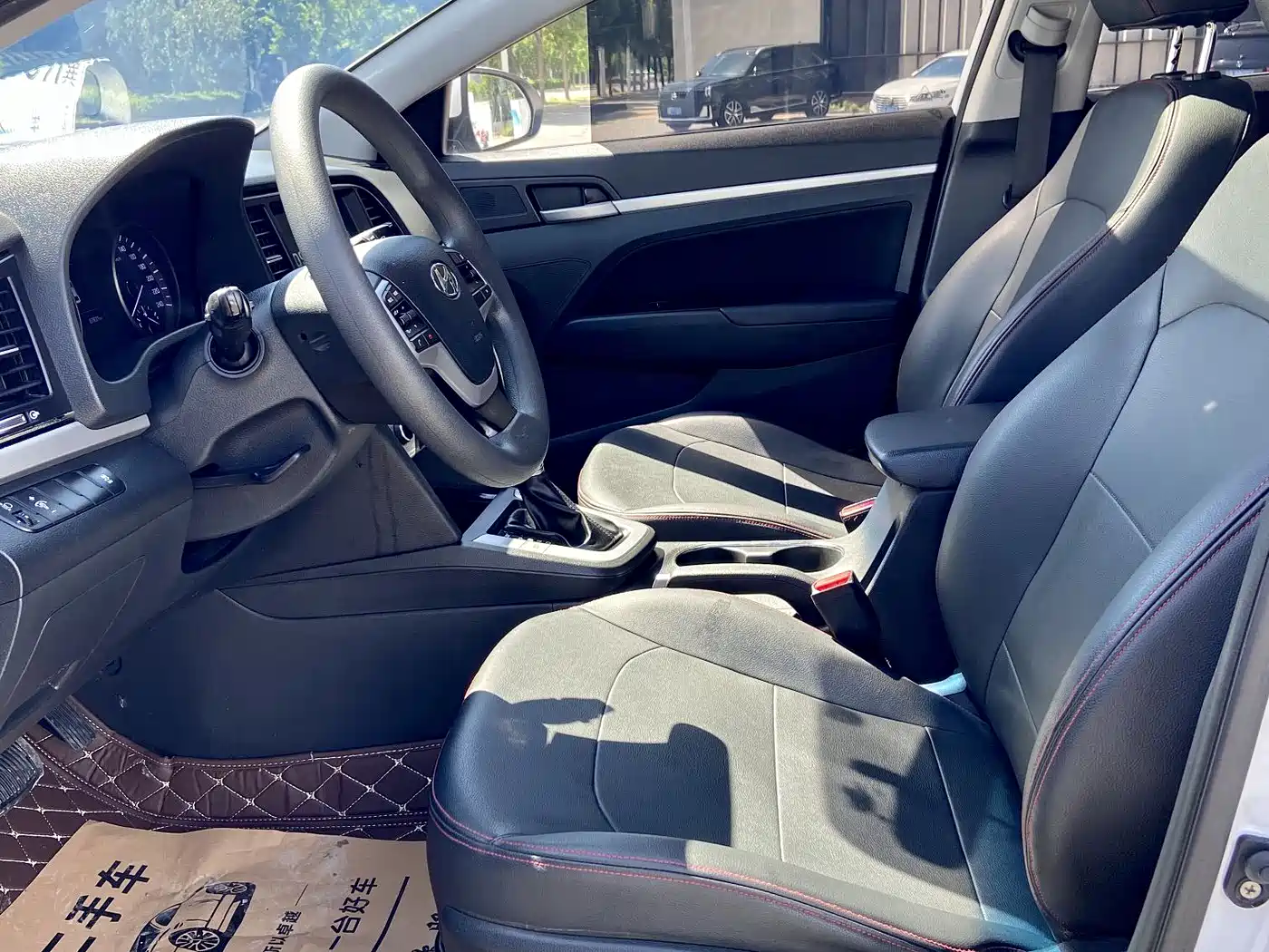 Hyundai Elantra 2016 Model 1.6L Automatic Smart Elite фото 4
