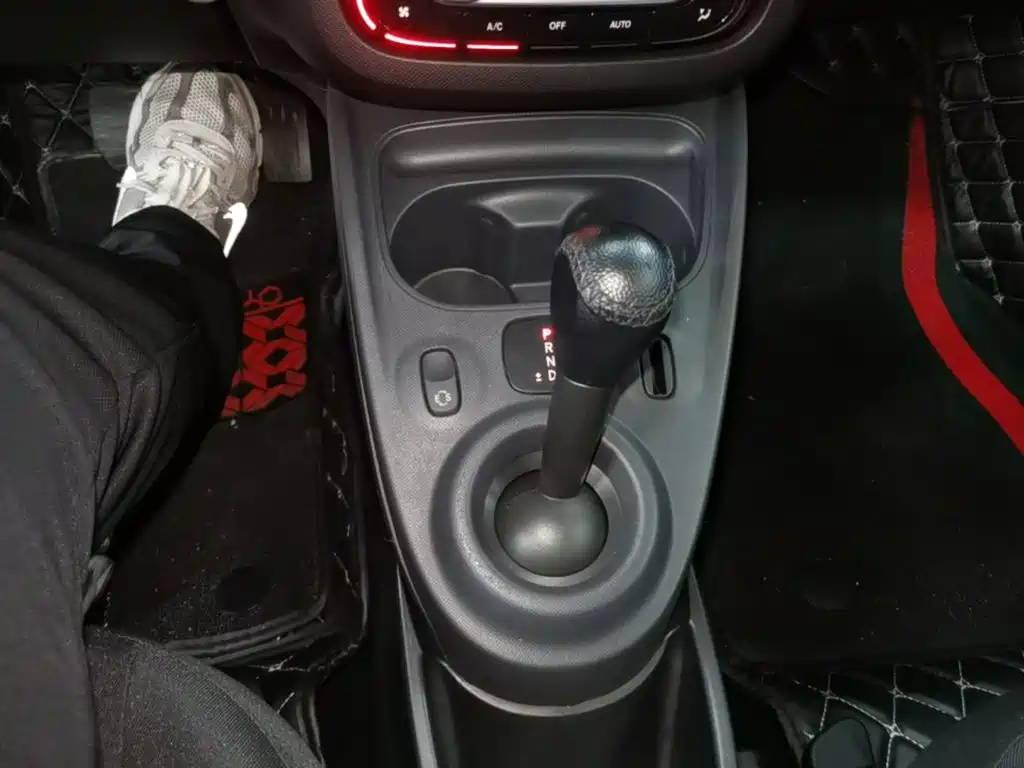 smart forfour 2018 2018 1.0L 52kW Agile Edition