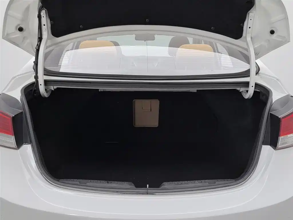 Hyundai Langdong 2012 1.6L Manual Leading фото 16