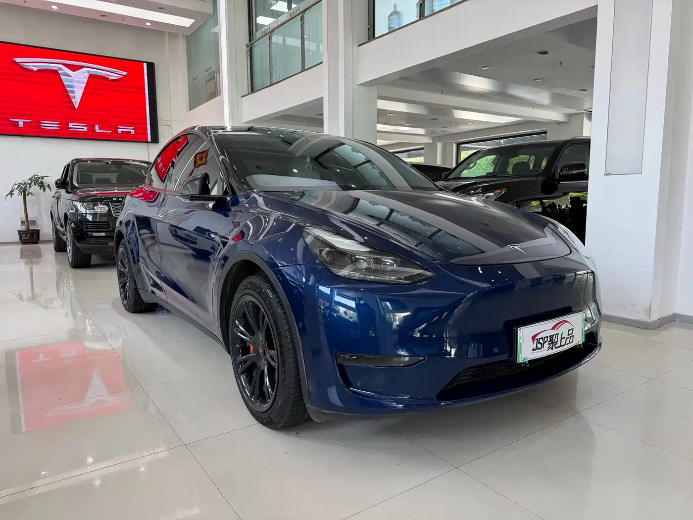 Photo 3 - Tesla Model Y