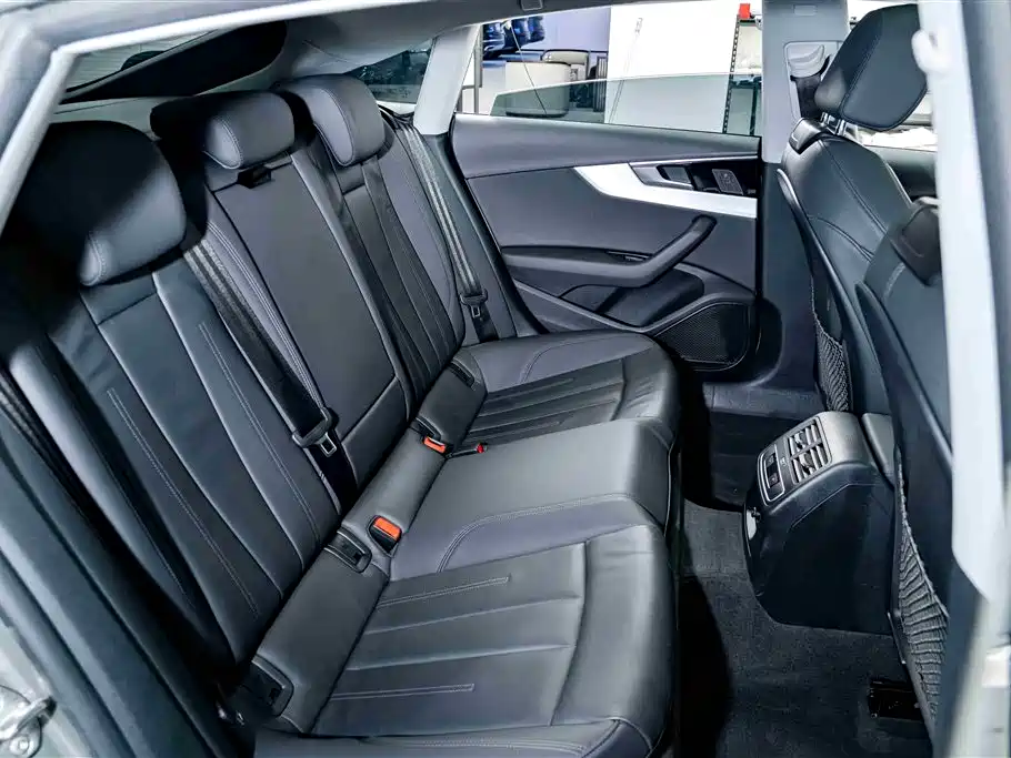 Audi A5 (Import) 2023 Sportback 40 TFSI quattro Luxury Dynamic фото 23