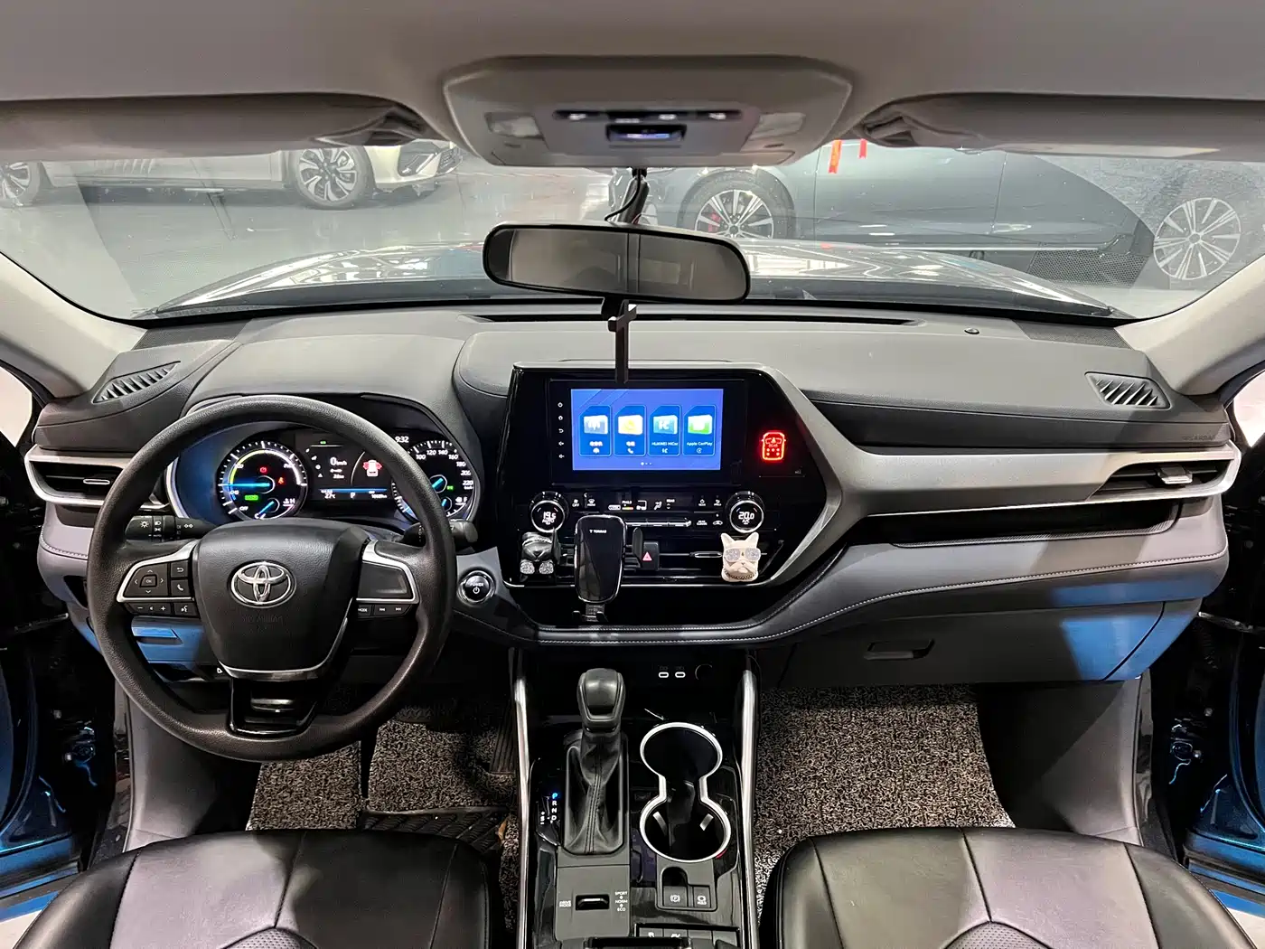 Toyota Highlander 2023 2.5L Smart Hybrid Dual Engine FWD Elite 7-Seater фото 5