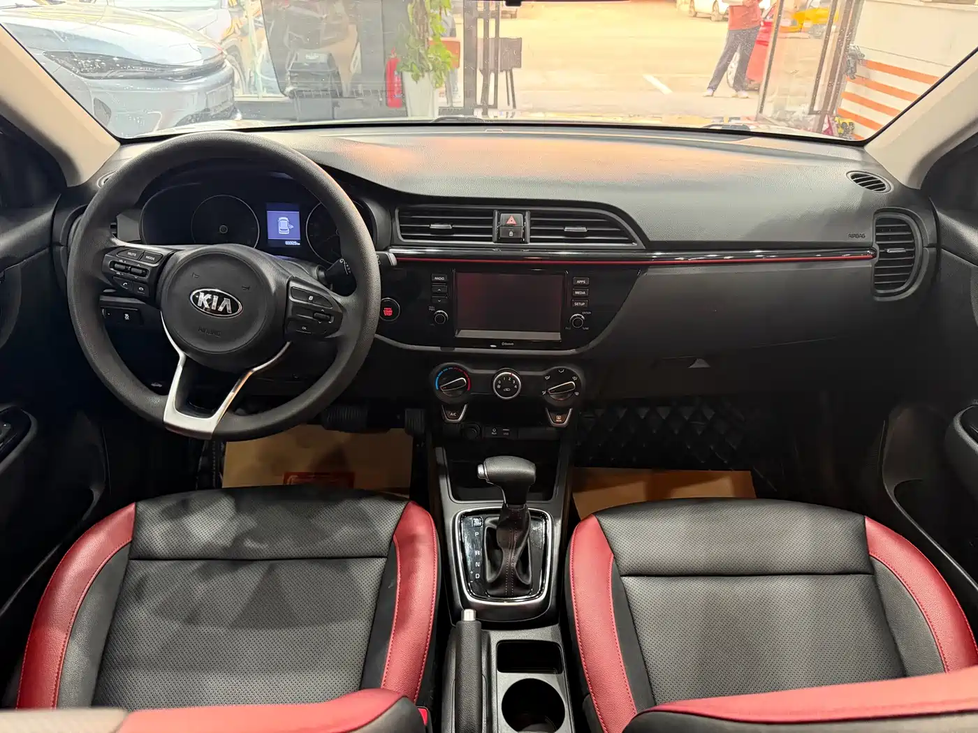 Kia KX CROSS 2017 1.4L AT GLS фото 12