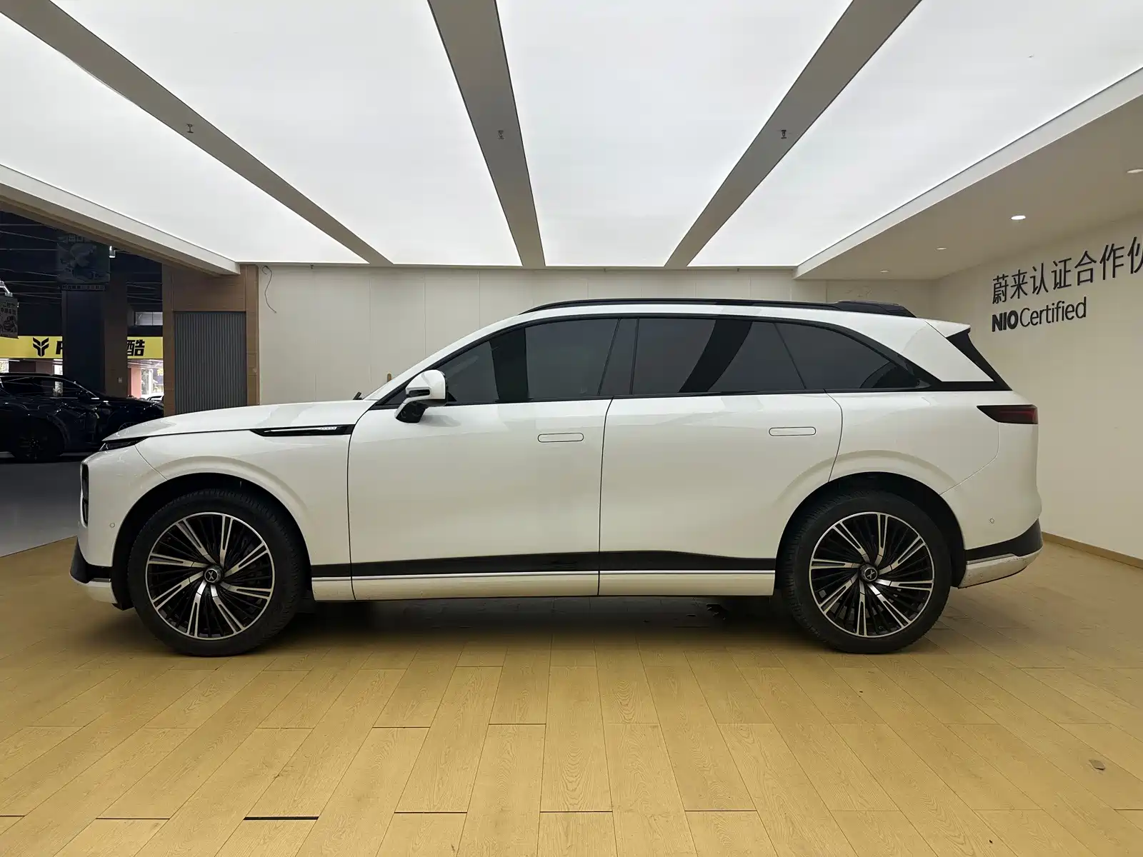 Фото 4 - XPeng G9