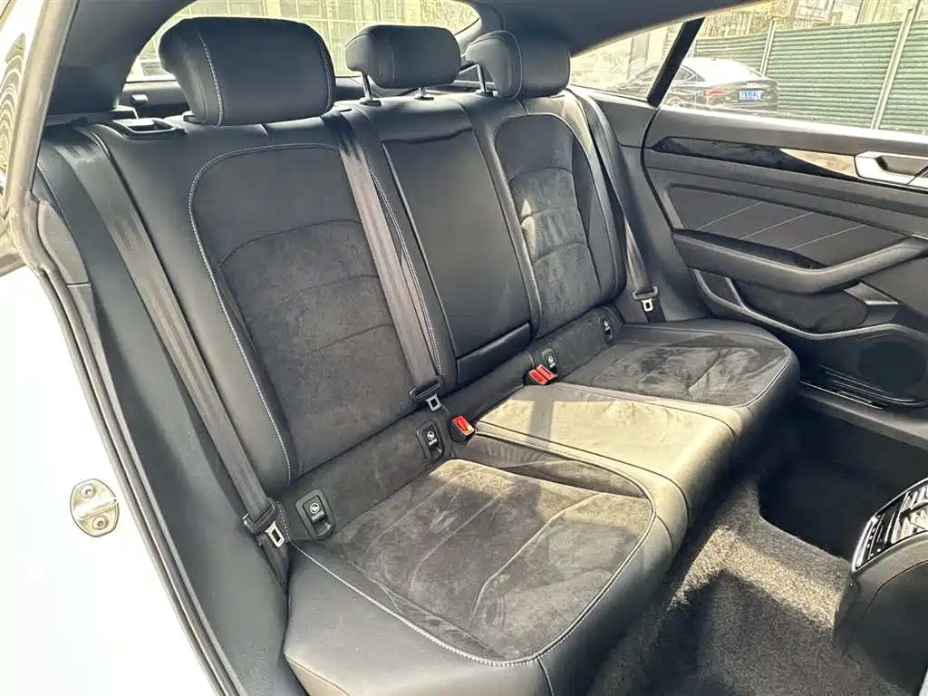 Volkswagen FAW-Volkswagen CC 2021 330TSI Dazzle Edition фото 14