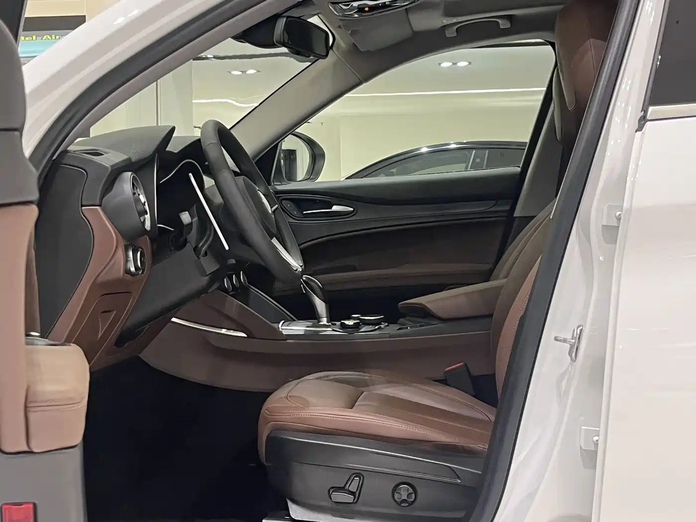 Alfa Romeo Stelvio 2018 2017 2.0T 280HP Luxury