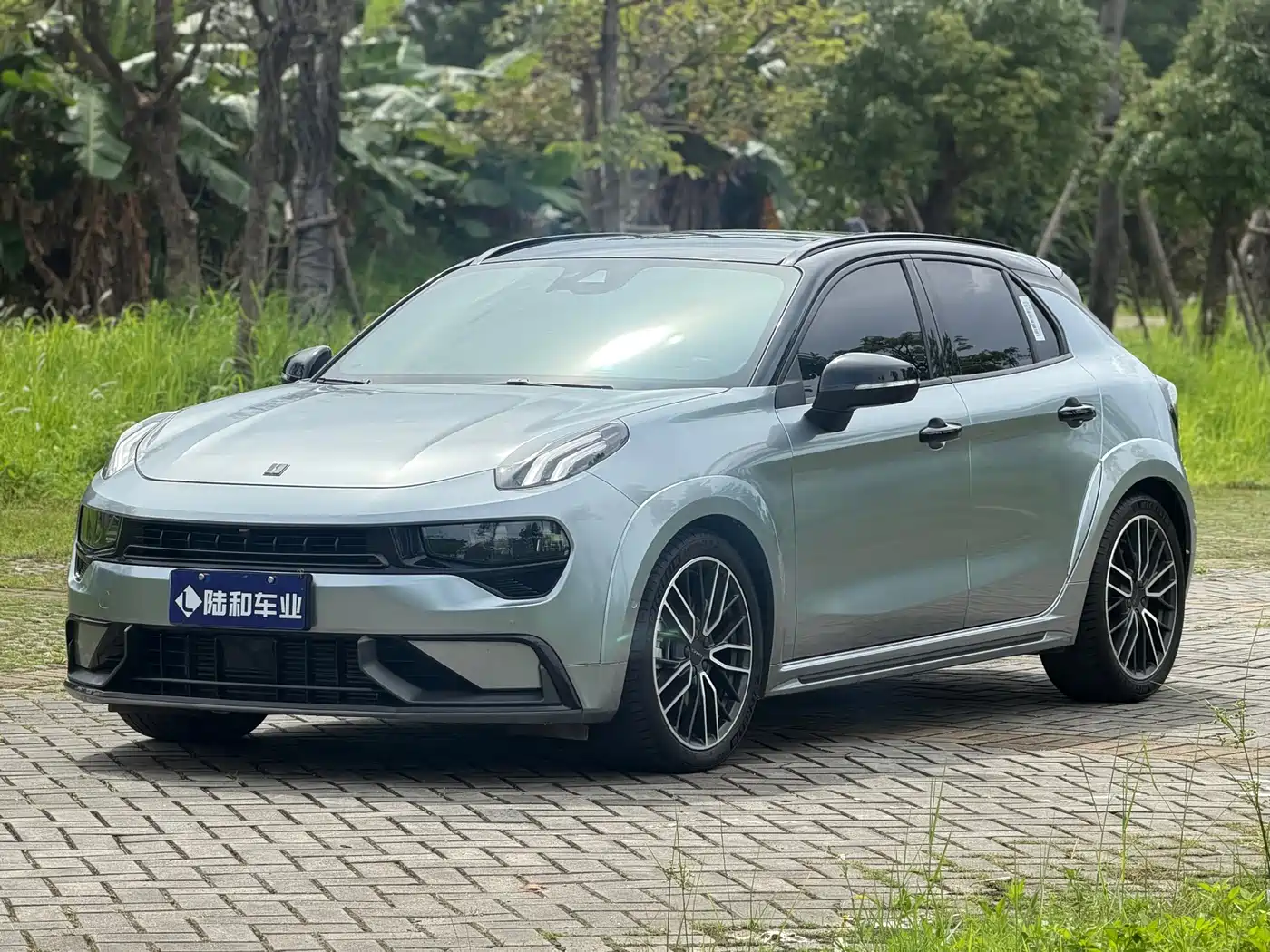 Lynk & Co 02 Hatchback