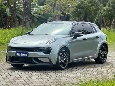 Lynk & Co 02 Hatchback